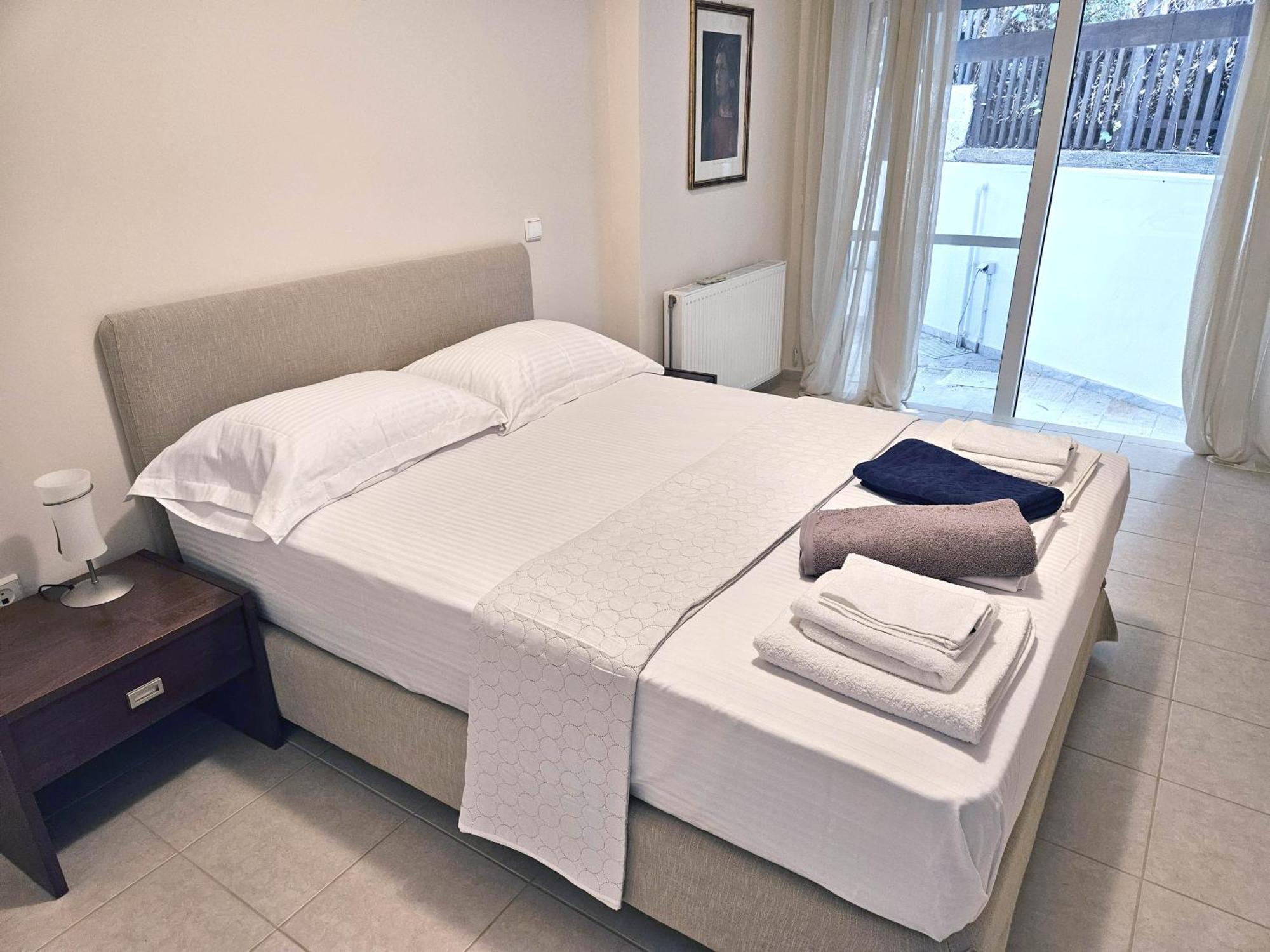 Lagonisi Beach House Kalivia Thorikou Luaran gambar