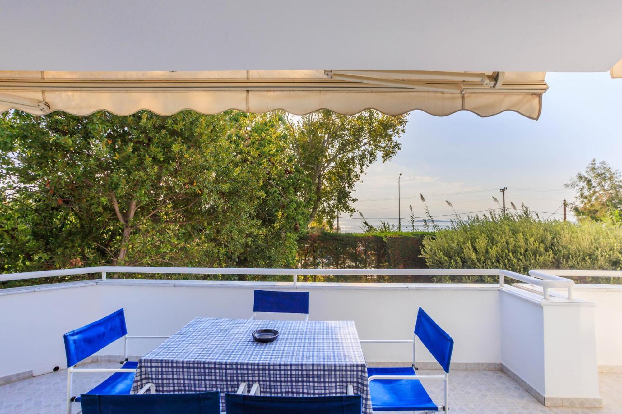 Lagonisi Beach House Kalivia Thorikou Bilik gambar